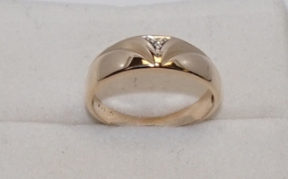 10k Unisex Gold and Diamond Ring