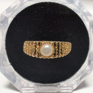 Yellow Gold 14k Pearl Ring Sz:7.25