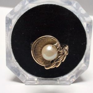 Yellow Gold 10k Pearl Ring Sz:5.5