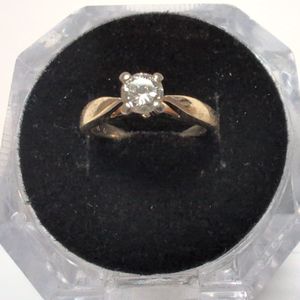 Yellow Gold 14k Diamond Solitaire Ring Sz:5 